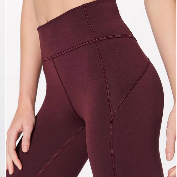 🌺 Lululemon In Movement Tight 🌺 - Picture 2 of 10